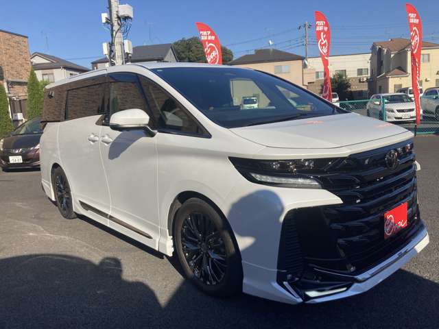 Toyota Vellfire 4