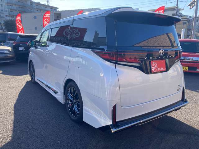 Toyota Vellfire 8