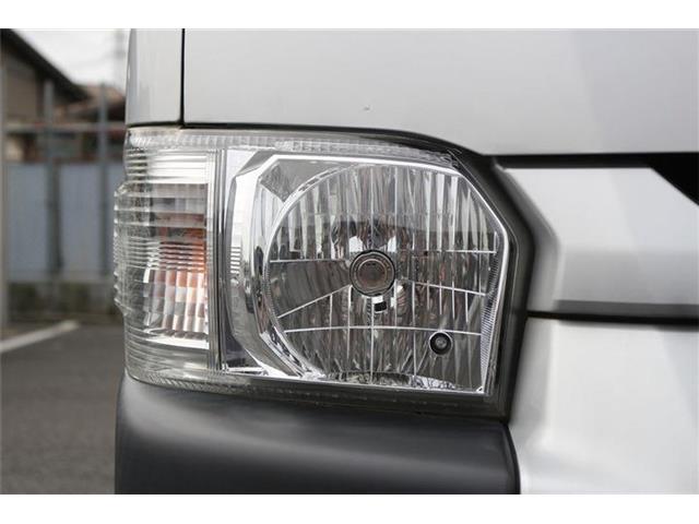 Toyota Hiace 12