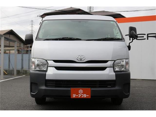 Toyota Hiace 3