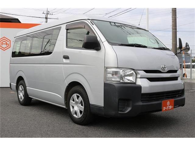 Toyota Hiace 4