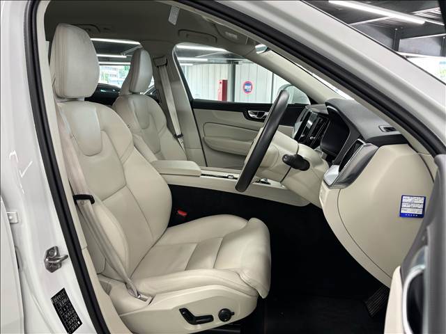 Volvo XC60 7