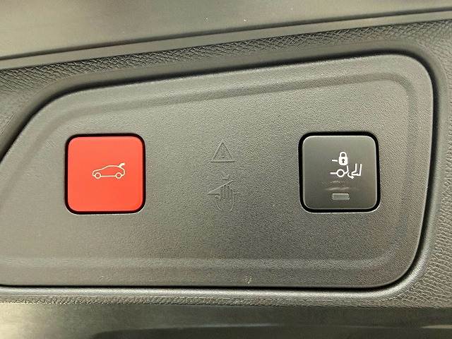 Peugeot 3008 8