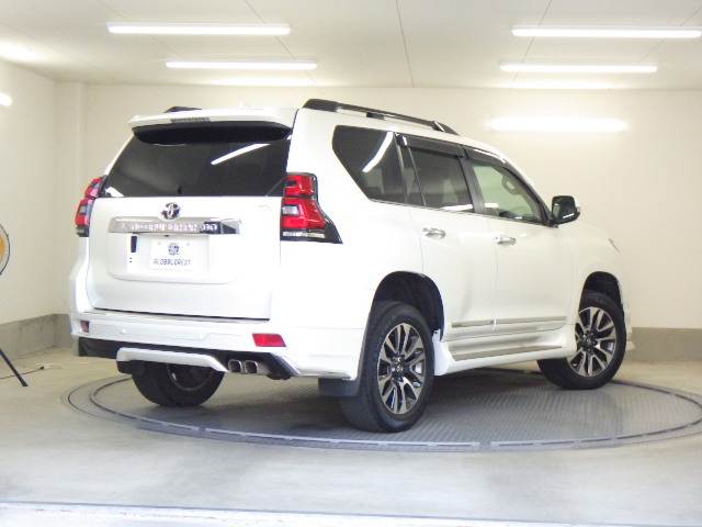 Toyota Land Cruiser Prado 2
