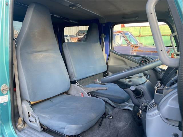 Mitsubishi Fuso Canter 4