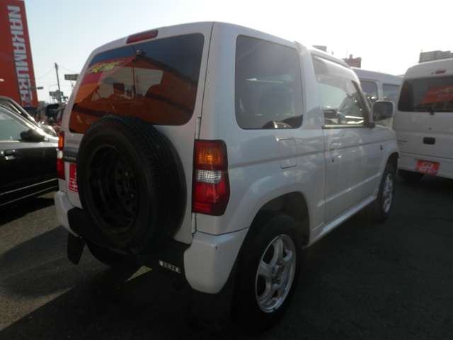 Mitsubishi Pajero Mini 10