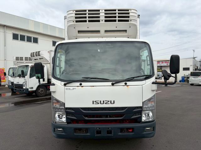 Isuzu Elf 3
