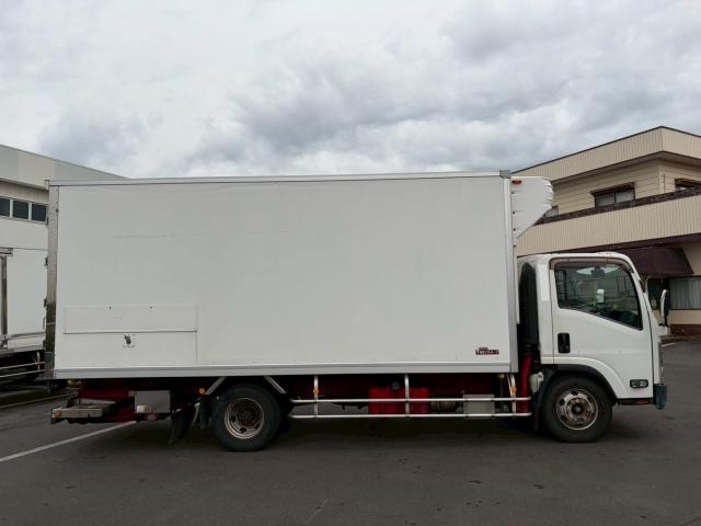 Isuzu Elf 10