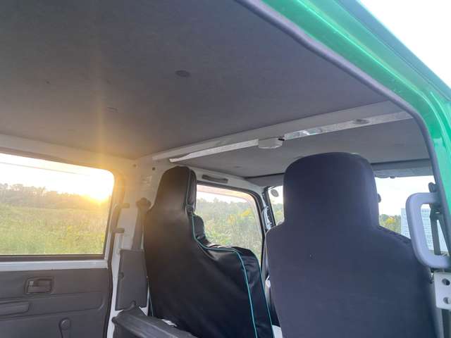 Isuzu Elf 9