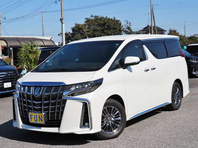 Toyota Alphard 4