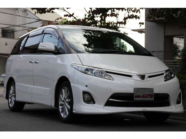 Toyota Estima 2