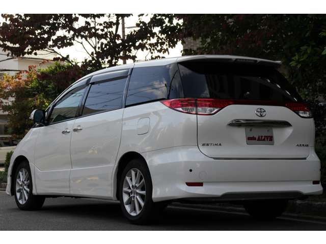 Toyota Estima 5