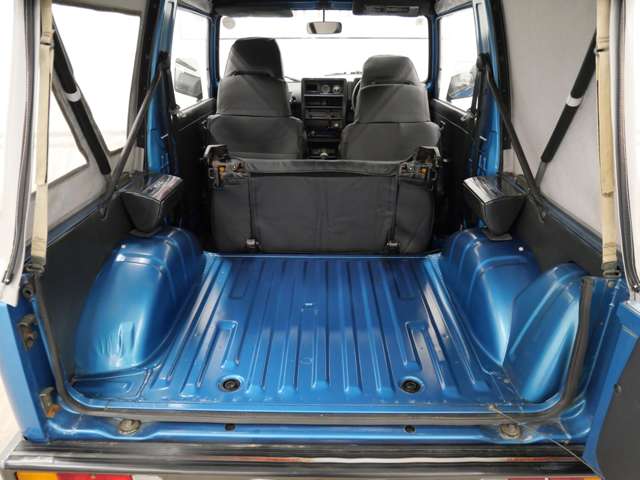 Suzuki Jimny 6