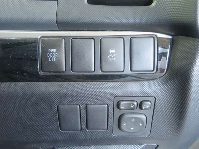 Toyota Estima 11