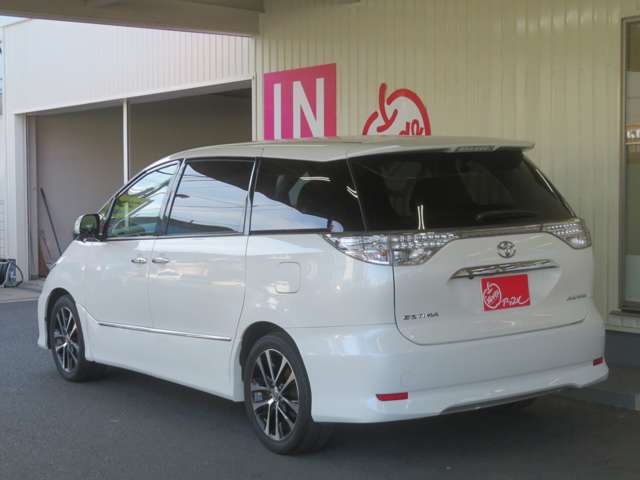 Toyota Estima 3