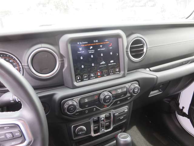 Jeep Gladiator 11