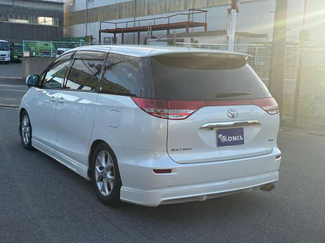 Toyota Estima 6