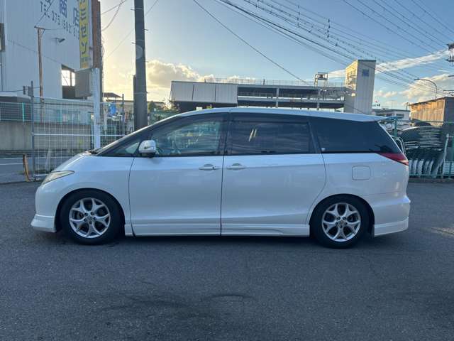 Toyota Estima 7