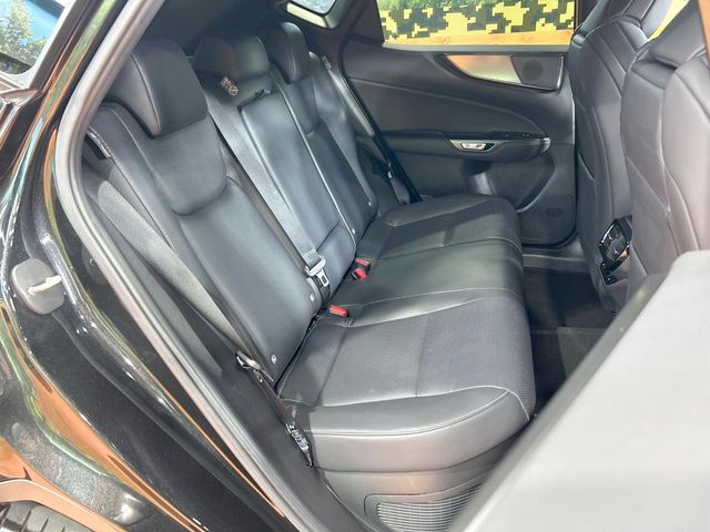 Lexus NX 9