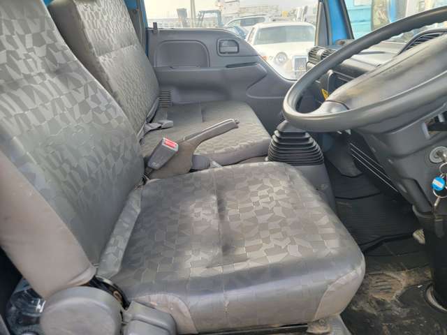 Isuzu Elf 5
