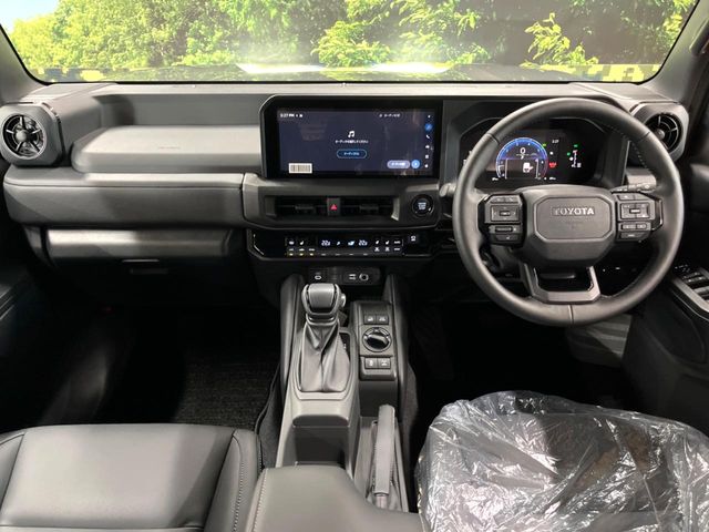 Toyota Land Cruiser FJ 2