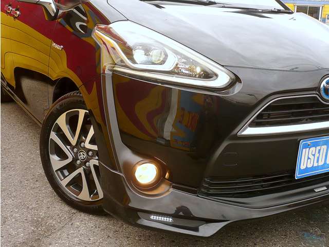 Toyota Sienta 11