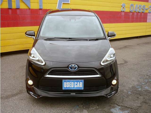 Toyota Sienta 7