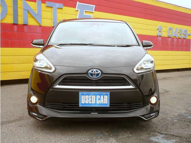 Toyota Sienta 8