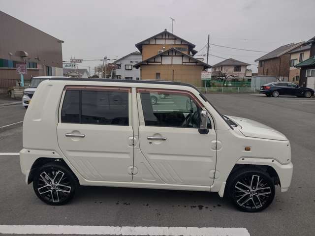 Daihatsu ネイキッド 3