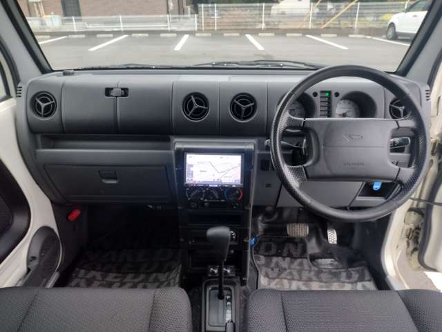 Daihatsu ネイキッド 6