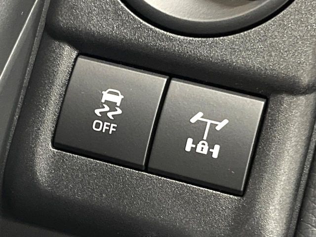 Toyota Land Cruiser FJ 9