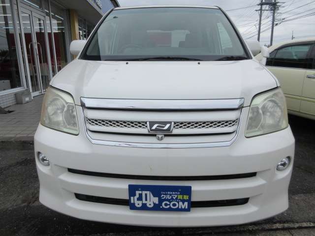 Toyota Noah 2