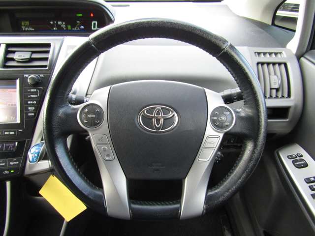 Toyota Prius α 6