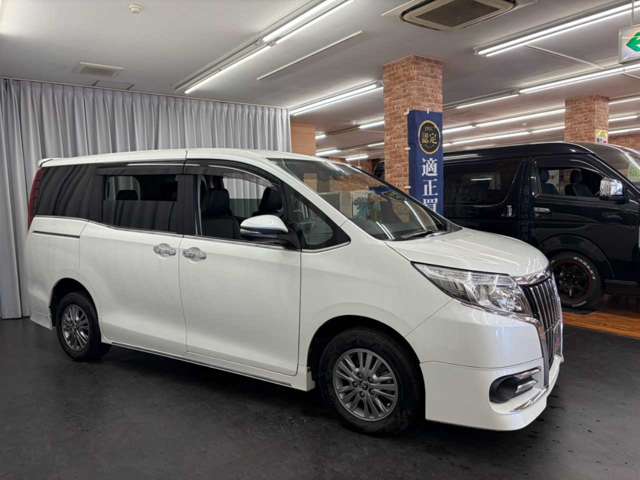 Toyota Esquire 9