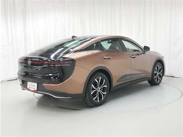 Toyota Crown Crossover 3