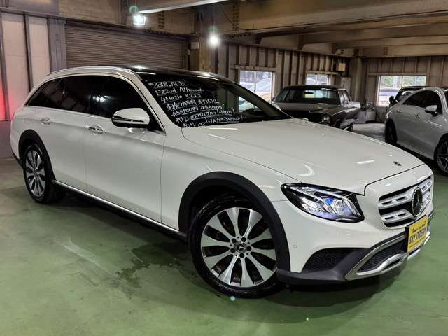 Mercedes-Benz E-Class All-Terrain 6