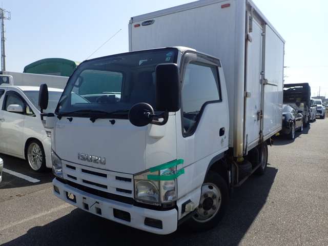 Isuzu Elf 3