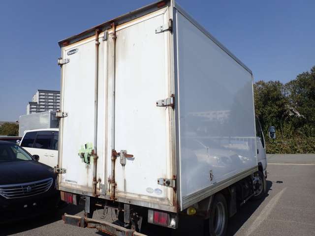 Isuzu Elf 4