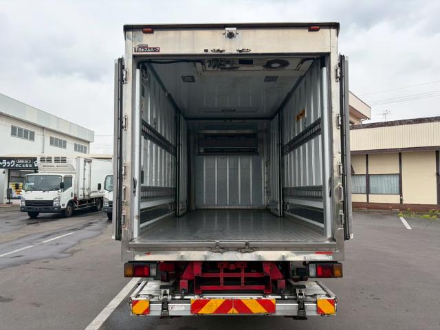 Isuzu Elf 11