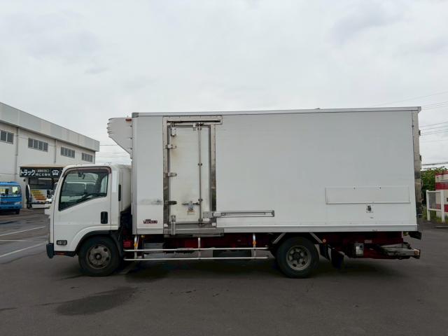 Isuzu Elf 6
