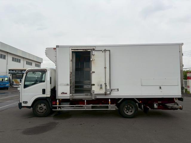 Isuzu Elf 7
