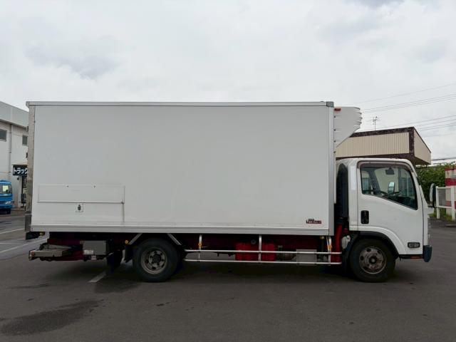 Isuzu Elf 8