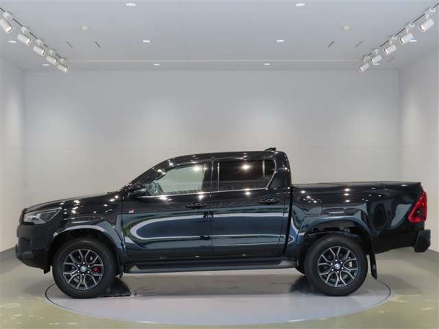 Toyota Hilux 2
