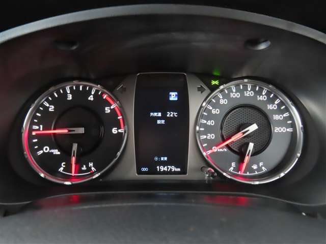 Toyota Hilux 6