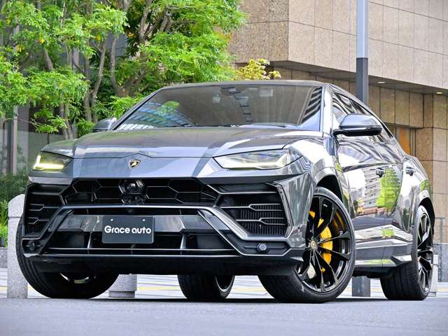 Lamborghini ウルス 3