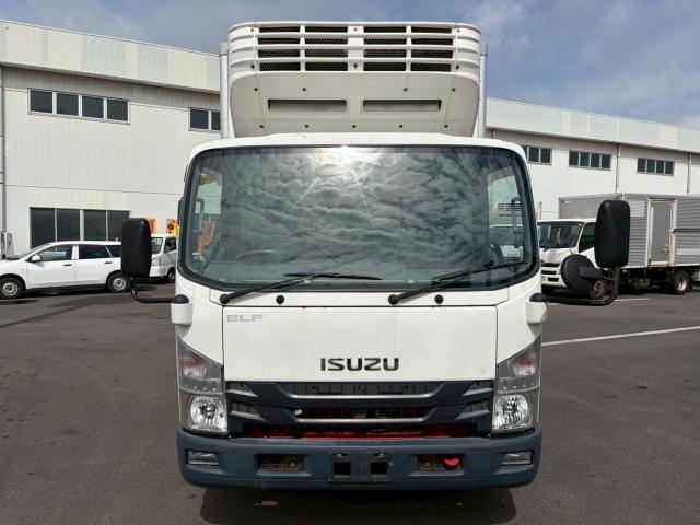 Isuzu Elf 2
