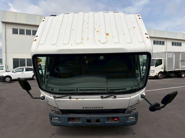Isuzu Elf 3