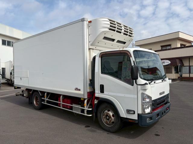Isuzu Elf 4