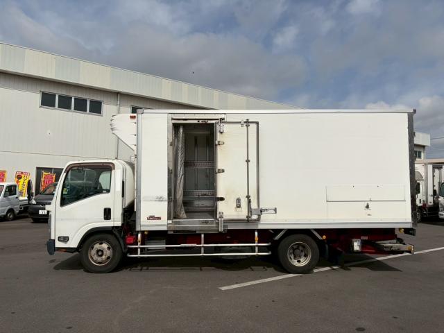 Isuzu Elf 6