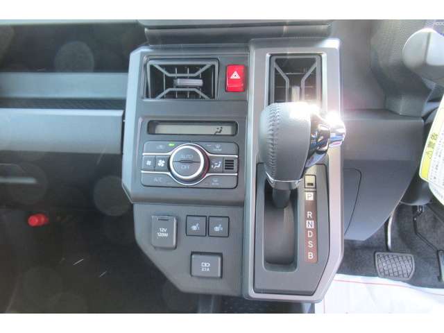 Daihatsu Taft 12